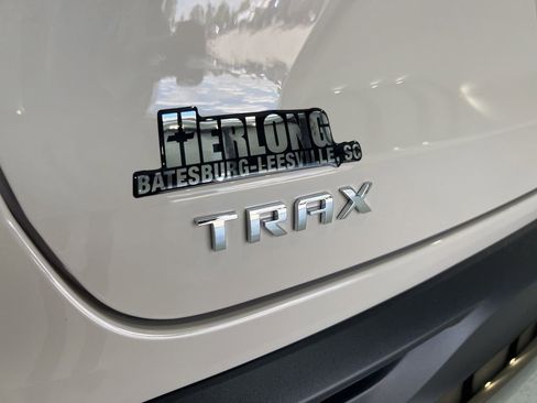 New 2026 Chevrolet Trax ACTIV w/ Driver Confidence Package FWD image 28