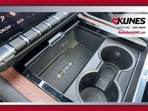 New 2026 GMC Yukon XL Denali image 27