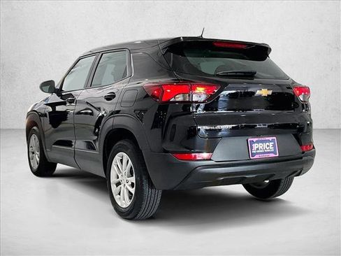 Used 2025 Chevrolet TrailBlazer LS FWD image 13