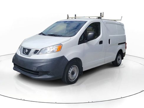 Certified 2018 Nissan NV200 S image 4