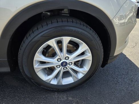 Used 2018 Ford Escape SEL FWD image 43