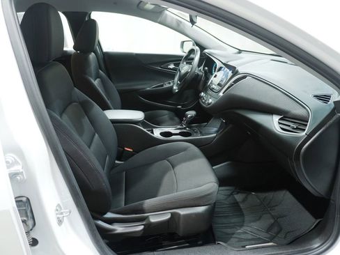 Used 2022 Chevrolet Malibu RS w/ LPO, Floor Liner Package image 10