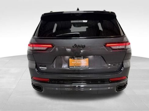 Used 2025 Jeep Grand Cherokee L Summit AWD/4WD image 9