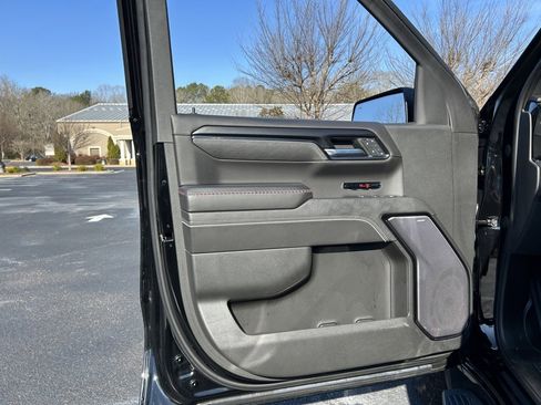 Used 2022 GMC Sierra 1500 AT4X image 58