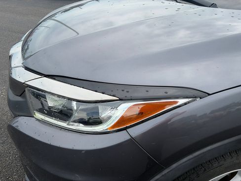 Used 2021 Honda HR-V LX image 18