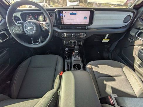 New 2026 Jeep Gladiator Sport image 13