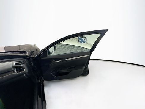 Used 2019 Honda Civic LX image 30