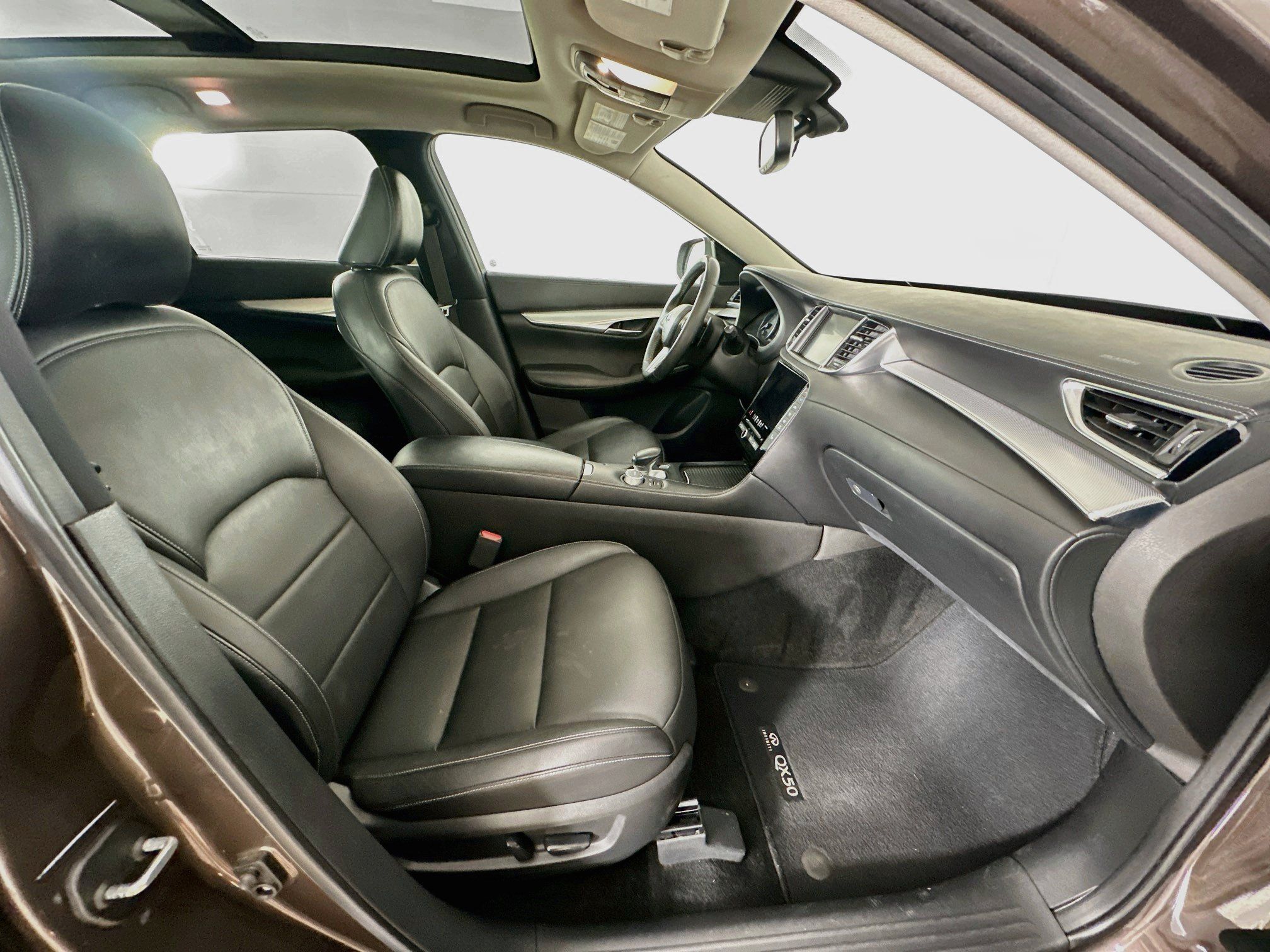 Used 2019 INFINITI QX50 Luxe FWD image 31
