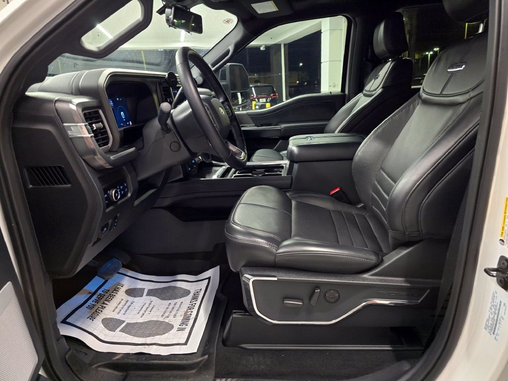 Used 2025 Ford F350 Platinum w/ FX4 Off-Road Package AWD/4WD image 20