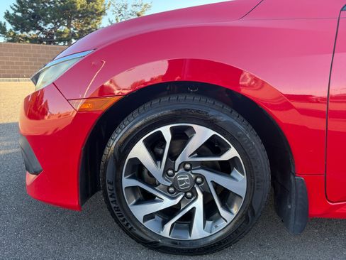 Used 2016 Honda Civic EX image 10