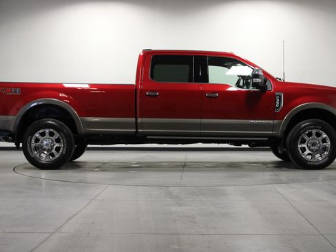 Used 2022 Ford F350 King Ranch w/ King Ranch Ultimate Package image 3