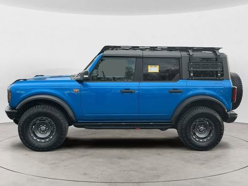 Used 2024 Ford Bronco Badlands image 2