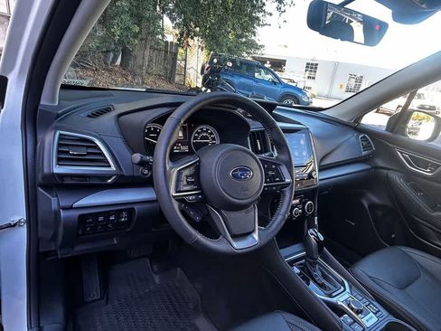 Used 2019 Subaru Forester Limited AWD/4WD image 2