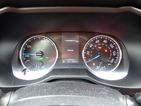 Certified 2021 Toyota RAV4 XLE w/ Convenience Package AWD/4WD image 15