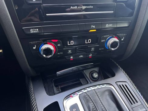 Used 2013 Audi RS 5 Coupe w/ Audi MMI Navigation Plus Pkg AWD/4WD image 21