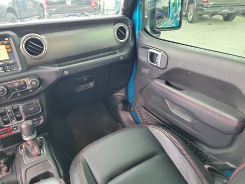 Used 2019 Jeep Wrangler Unlimited Rubicon AWD/4WD image 18