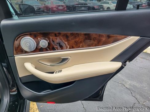 Used 2020 Mercedes-Benz E 450 4MATIC Wagon image 23