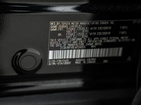 Used 2020 Toyota RAV4 XLE Premium image 42