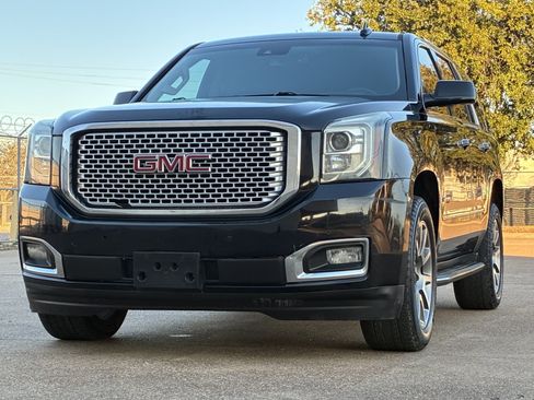 Used 2016 GMC Yukon Denali RWD image 4