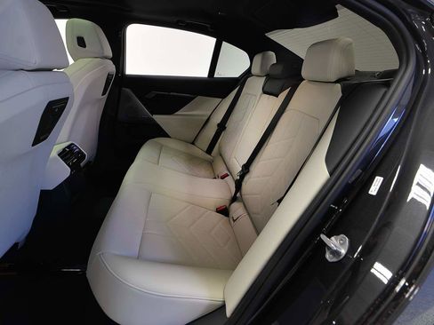 New 2026 BMW 530i image 11