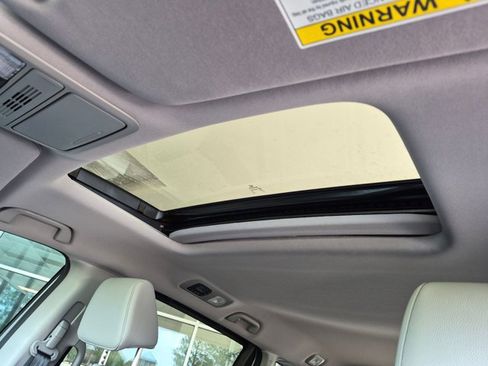 Used 2024 Honda Odyssey EX-L image 17