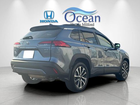 Used 2025 Toyota Corolla Cross XLE AWD/4WD image 3