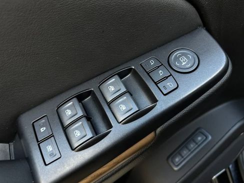 Used 2020 GMC Yukon XL Denali image 14