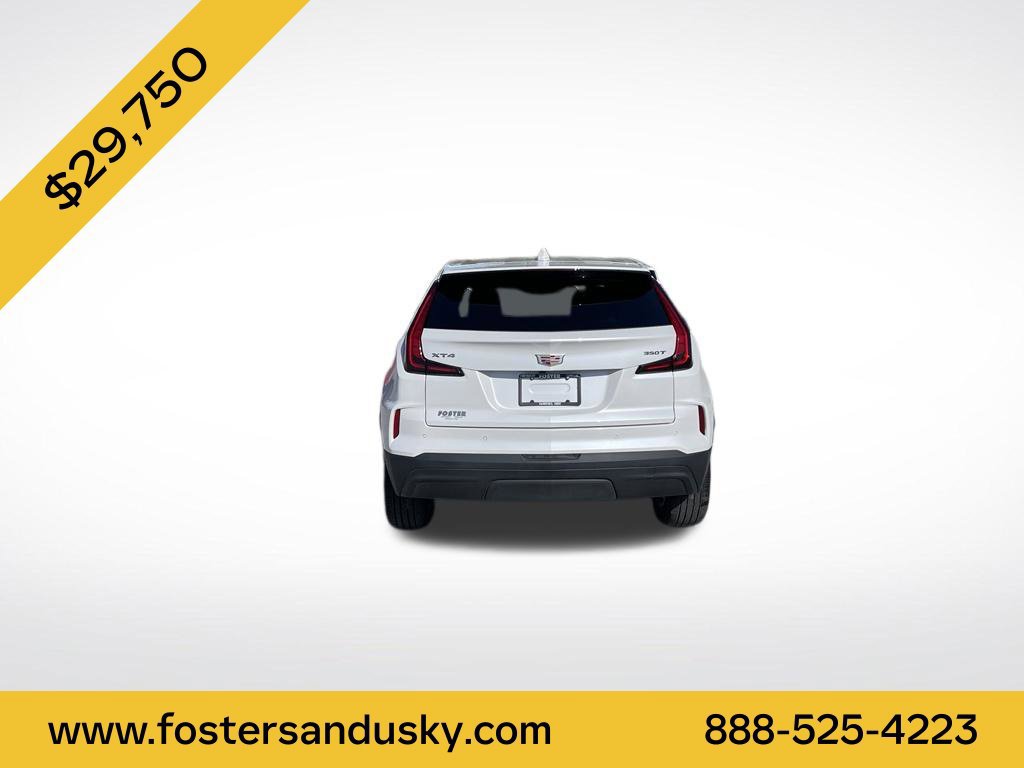 Used 2024 Cadillac XT4 Luxury w/ Cold Weather Package FWD image 4