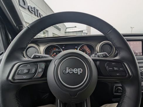 Used 2018 Jeep Wrangler Sport S image 20