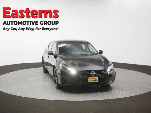 Used 2023 Nissan Altima 2.5 SR w/ SR Premium Package FWD image 52