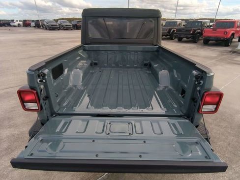 New 2026 Jeep Gladiator Sport image 14