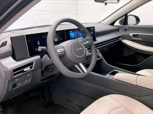 Certified 2025 Hyundai Sonata SEL image 7