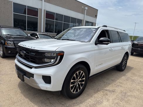 Used 2025 Ford Expedition Max Platinum AWD/4WD image 1