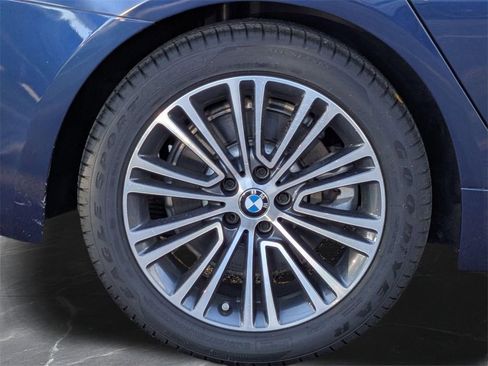 Used 2019 BMW 530i xDrive w/ Convenience Package image 38