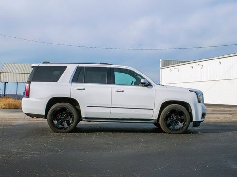 Used 2018 GMC Yukon Denali image 3