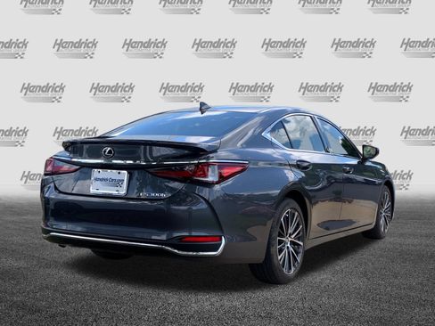 Used 2024 Lexus ES 300h w/ Technology Package FWD image 10