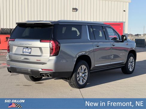 New 2026 GMC Yukon XL Denali w/ Sun & Power Step Package image 4