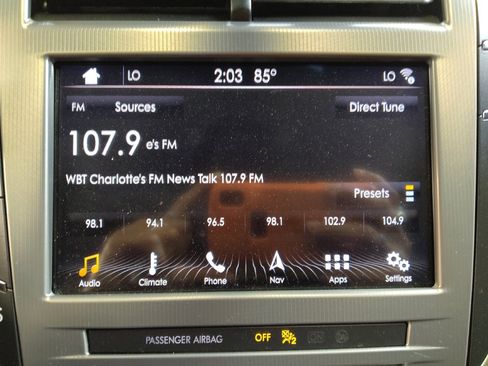 Used 2019 Lincoln MKZ Reserve w/ Reserve Plus Package AWD/4WD image 25