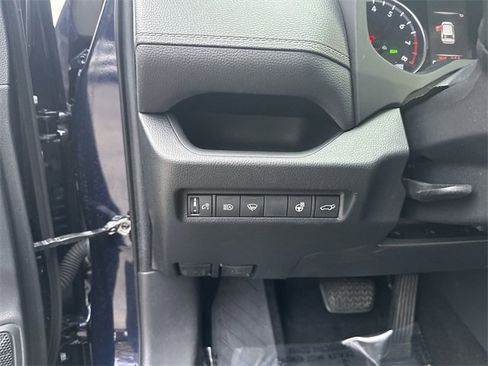 Used 2019 Toyota RAV4 XLE image 24