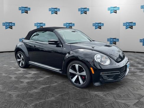 Used 2015 Volkswagen Beetle R-Line FWD image 13