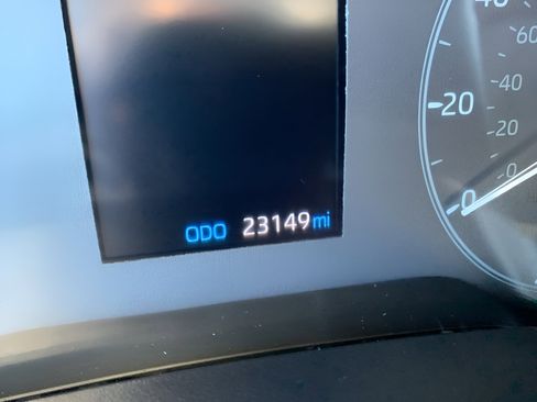 Used 2024 Toyota Corolla LE image 13