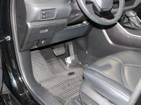 Certified 2021 Toyota Highlander XLE image 45