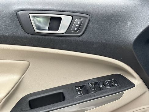 Used 2020 Ford EcoSport Titanium FWD image 17