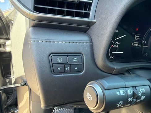 Used 2024 Lexus LX 600 4WD w/ Appearance Package image 28