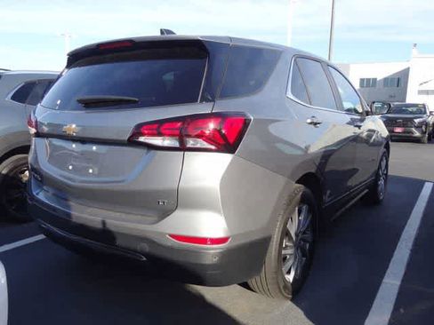Used 2024 Chevrolet Equinox LT w/ LPO, Floor Liner Package FWD image 4