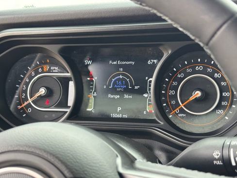 Used 2025 Jeep Gladiator Sport AWD/4WD image 32
