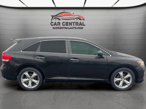 Used 2011 Toyota Venza AWD w/ Comfort Pkg image 6