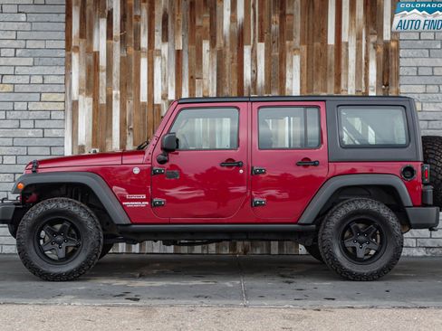 Used 2013 Jeep Wrangler Unlimited Sport w/ Max Tow Pkg AWD/4WD image 3