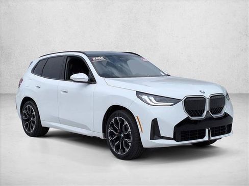 Used 2025 BMW X3 xDrive30i w/ M Sport Package AWD/4WD image 3
