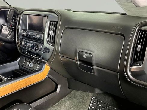 Used 2017 Chevrolet Silverado 1500 LTZ w/ Sport Package AWD/4WD image 26